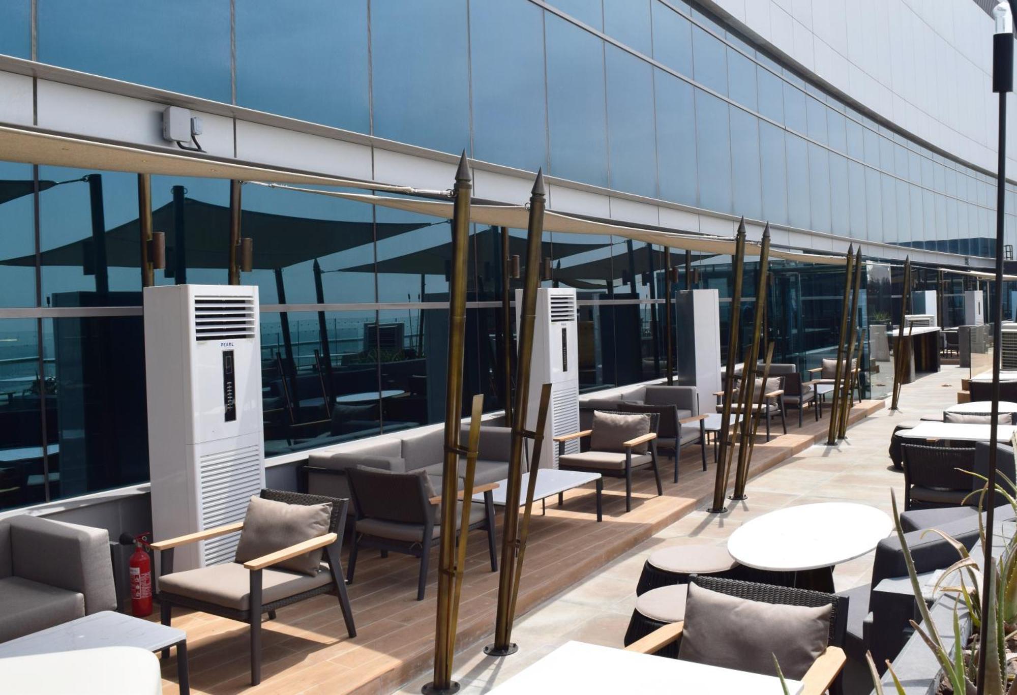 ดาวน์ทาวน์ โรตานา Hotel มานามา ภายนอก รูปภาพ The Sky Bar