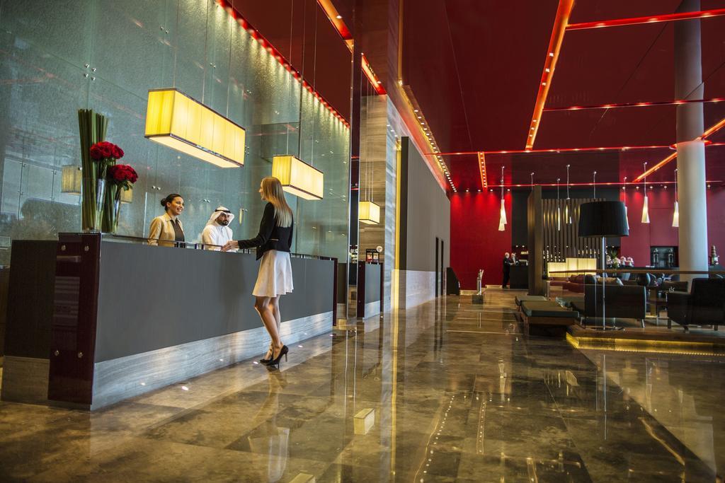 ดาวน์ทาวน์ โรตานา Hotel มานามา ภายนอก รูปภาพ Lobby