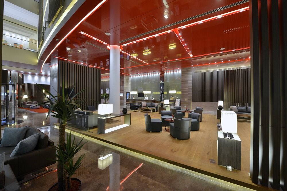 ดาวน์ทาวน์ โรตานา Hotel มานามา ภายนอก รูปภาพ The lounge at the airport
